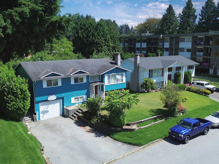 11914 212 Street, Maple Ridge, BC, V2X 7X1
