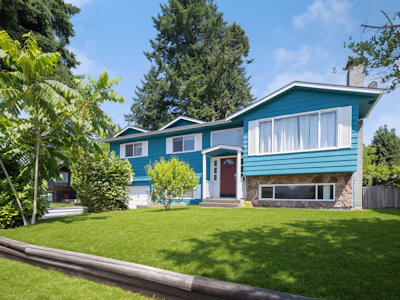 11914 212 Street - 2