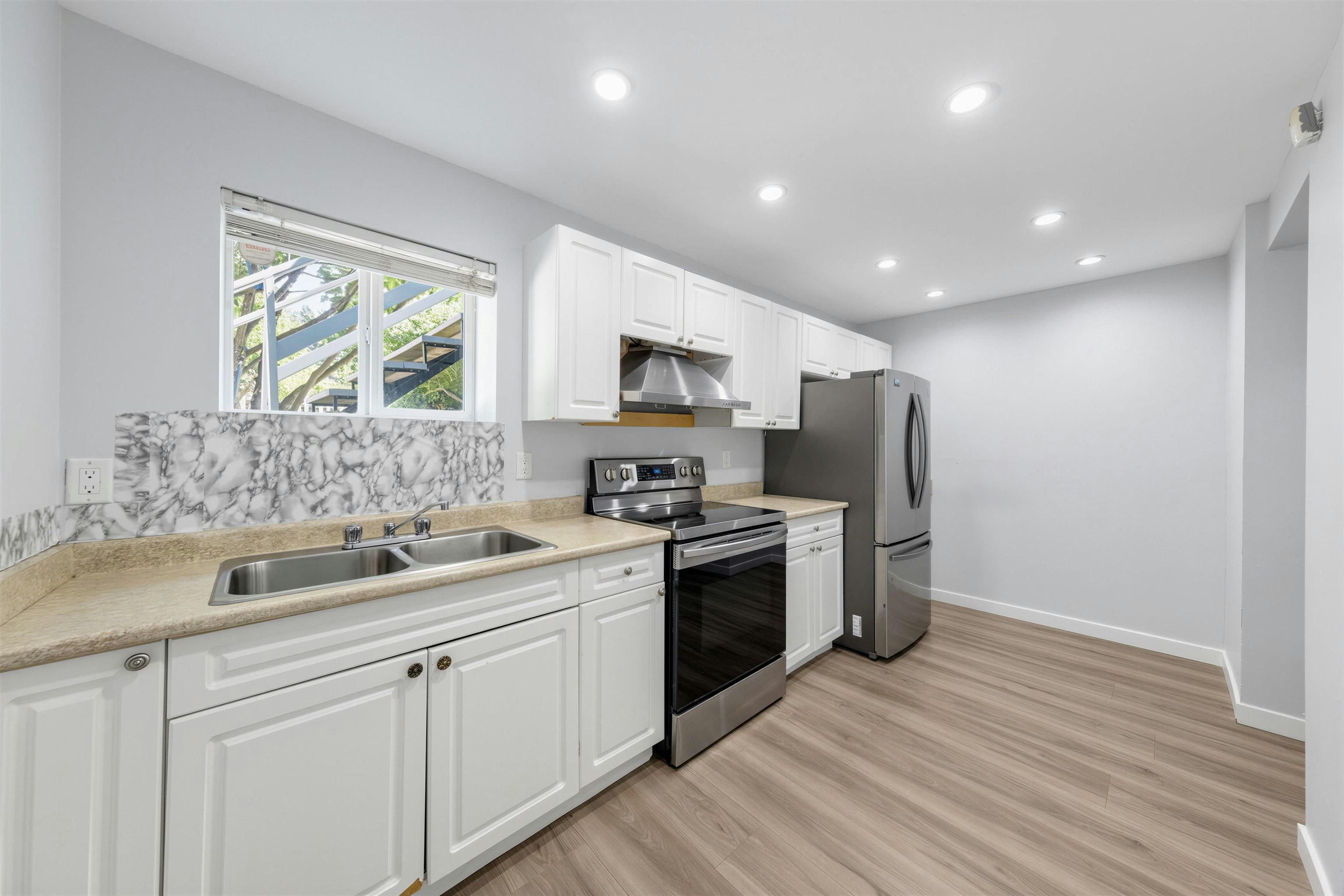 11914 212 Street, Maple Ridge, BC, V2X 7X1 - 20