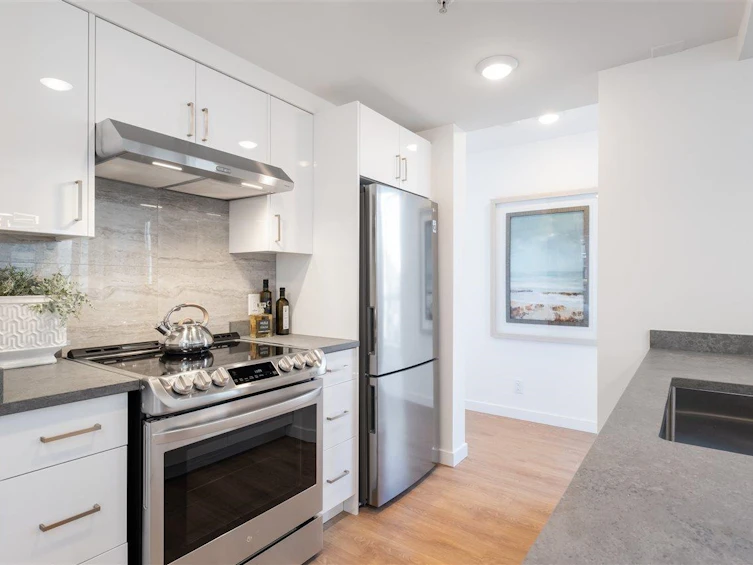 605-1228 Marinaside Crescent, Vancouver, BC, V6Z 2W4 - 13