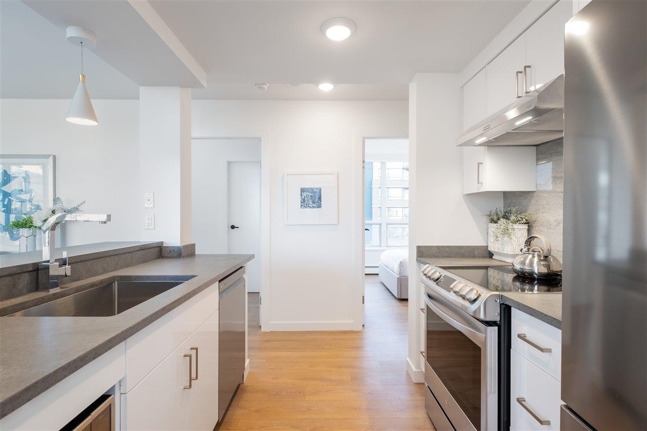 605-1228 Marinaside Crescent, Vancouver, BC, V6Z 2W4 - 11
