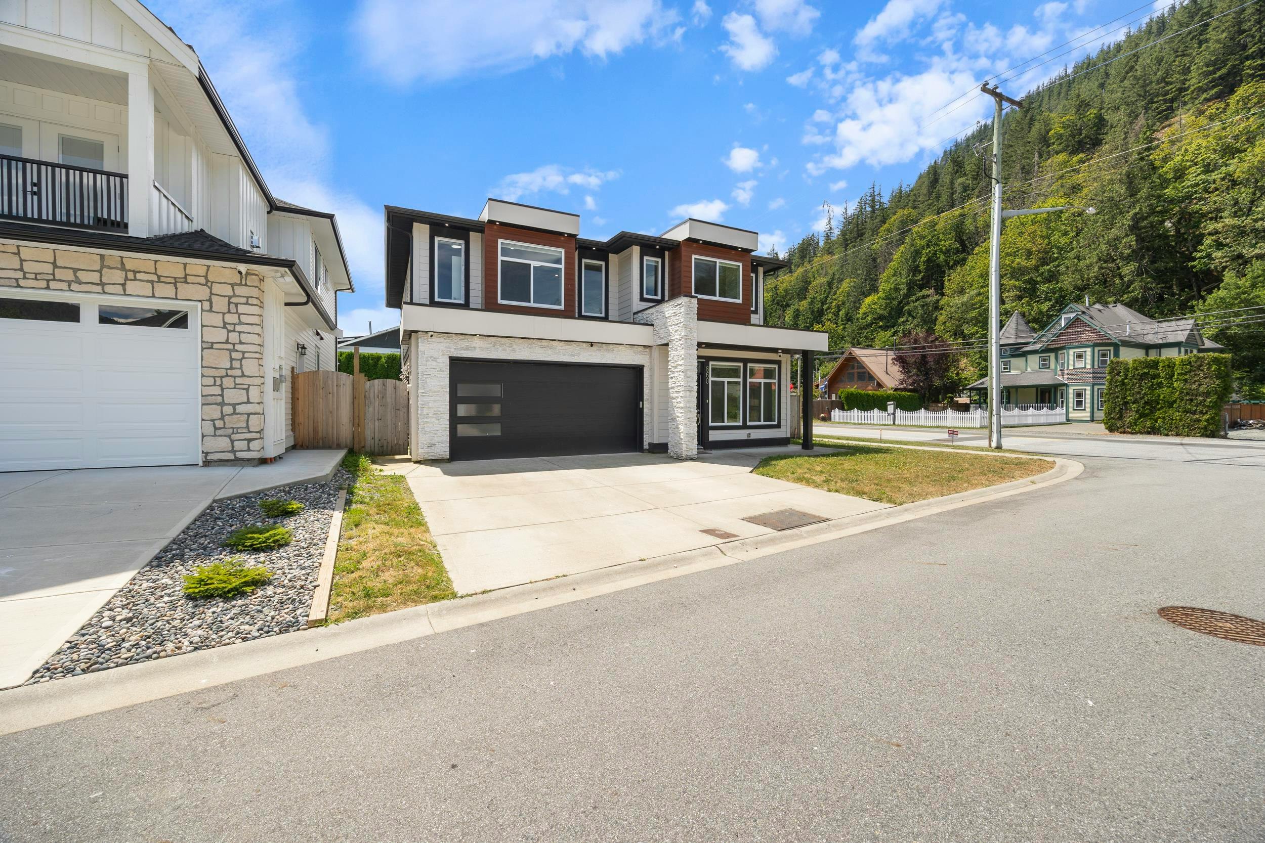860 Willow Place - 5