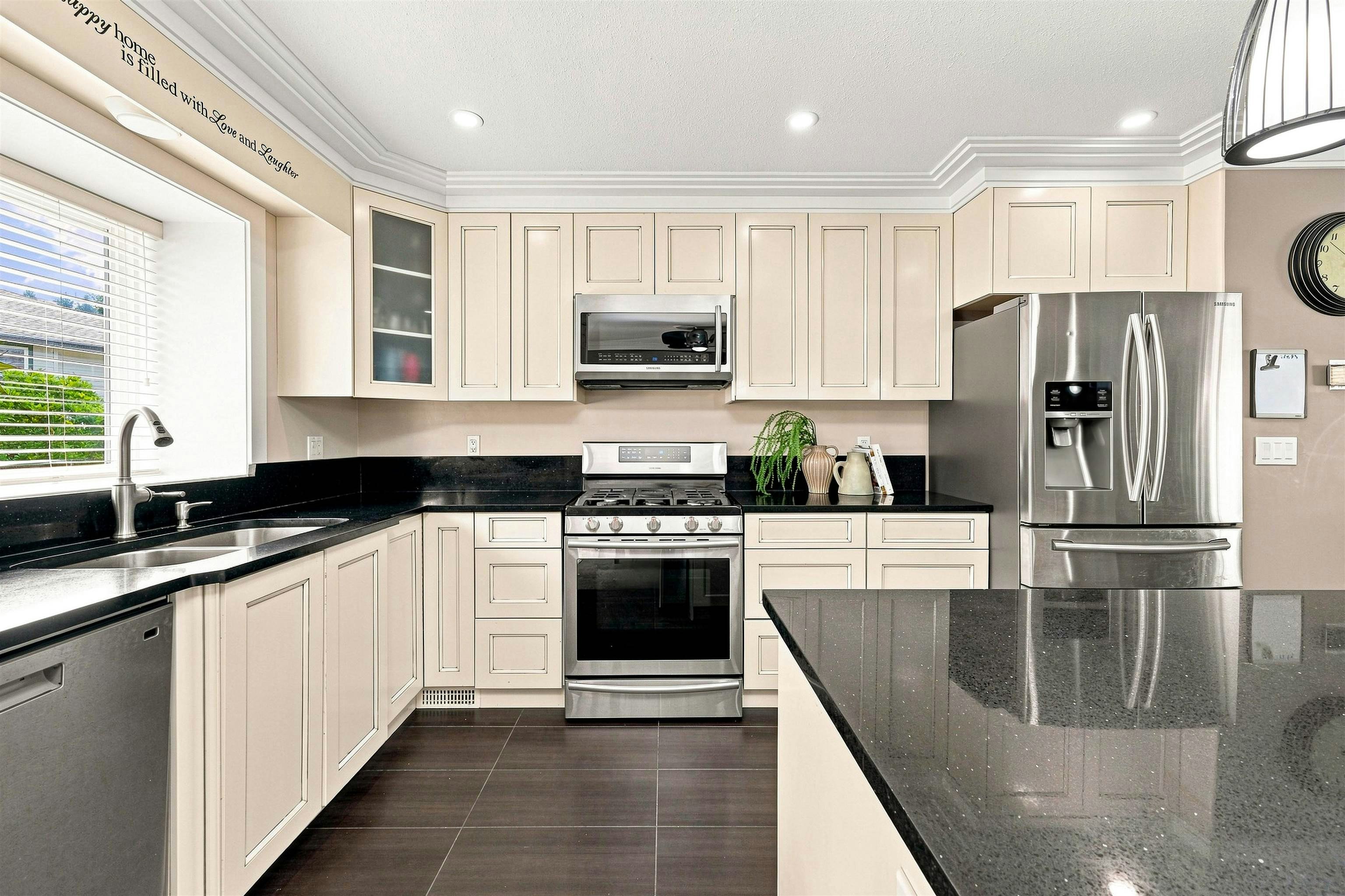 52-34250 Hazelwood Avenue - 4