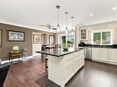 52-34250 Hazelwood Avenue - 5