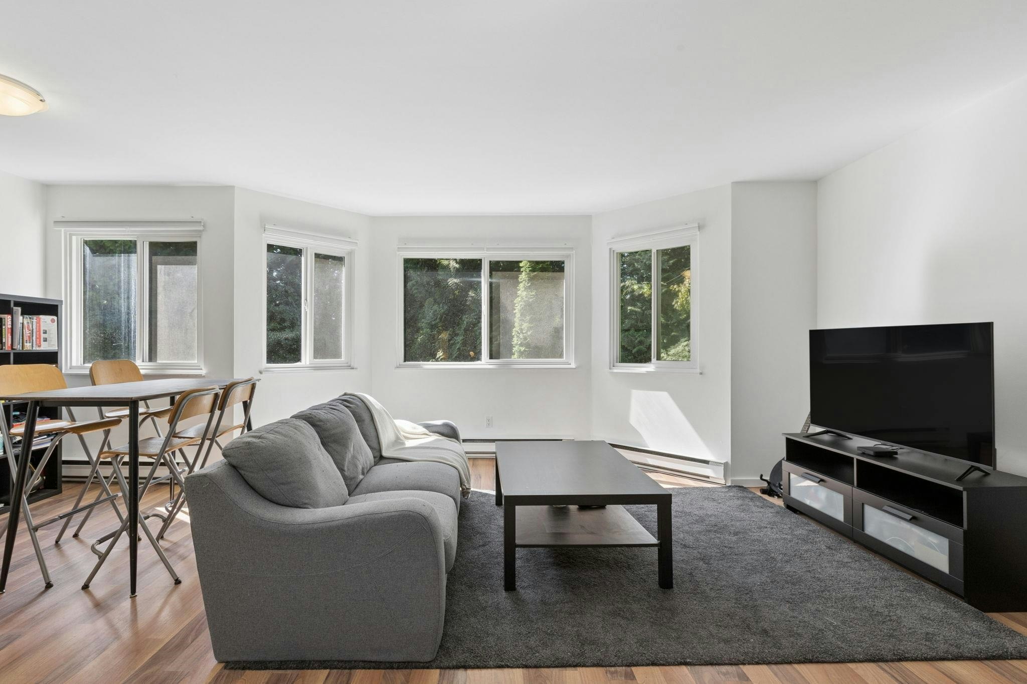 405-9880 Manchester Drive - 2