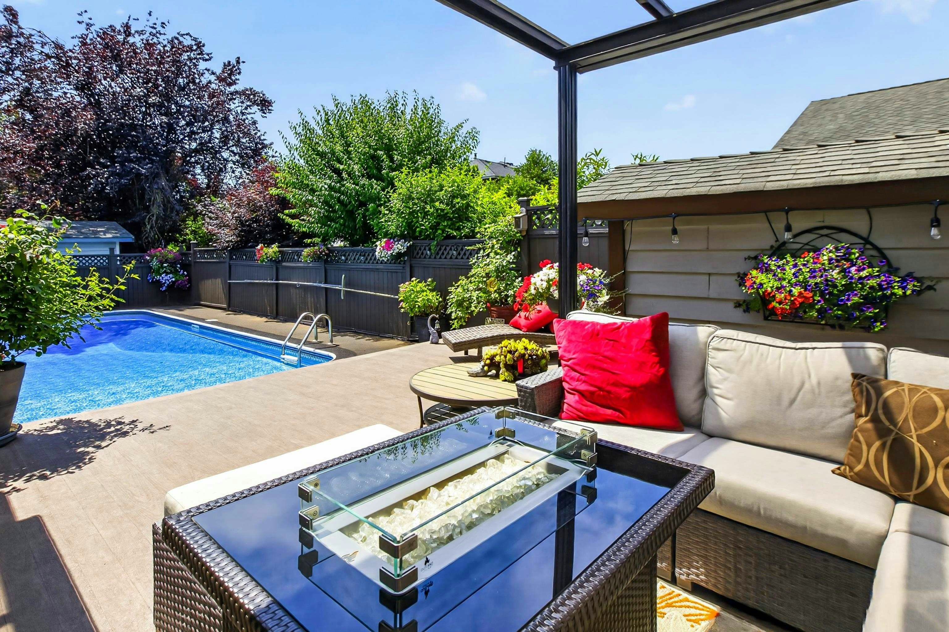 11845 190th Street, Pitt Meadows, BC, V3Y 2L2