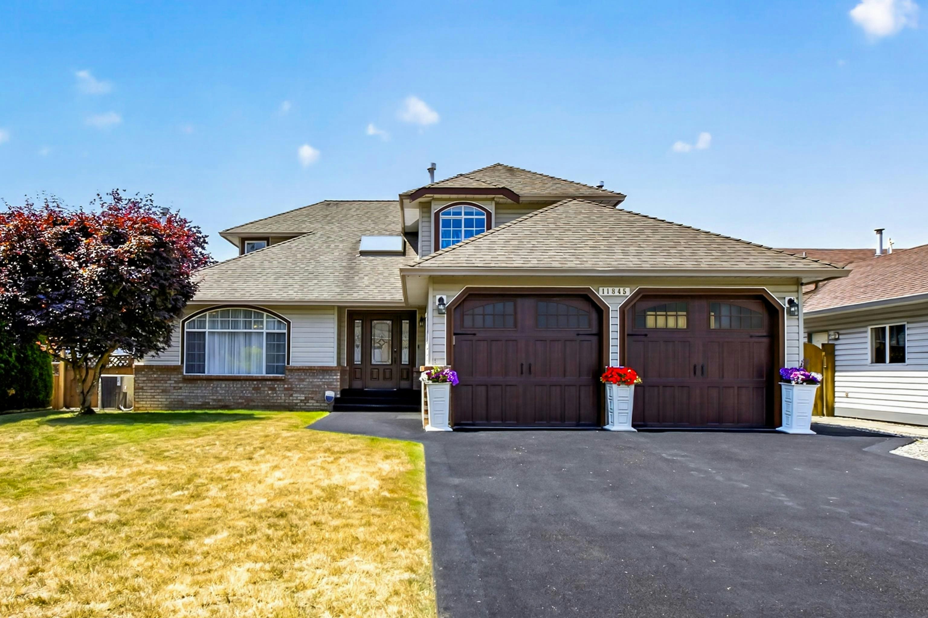 11845 190th Street, Pitt Meadows, BC, V3Y 2L2