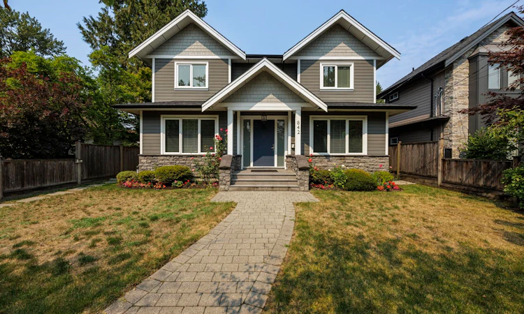 842 W 20th Street