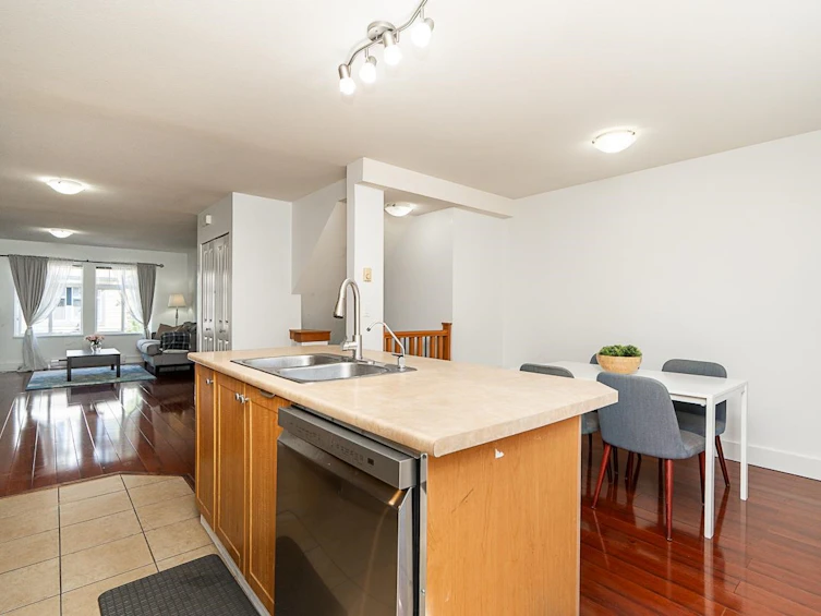 78-16233 83 Avenue, Surrey, BC, V4N 0Z3 - 9