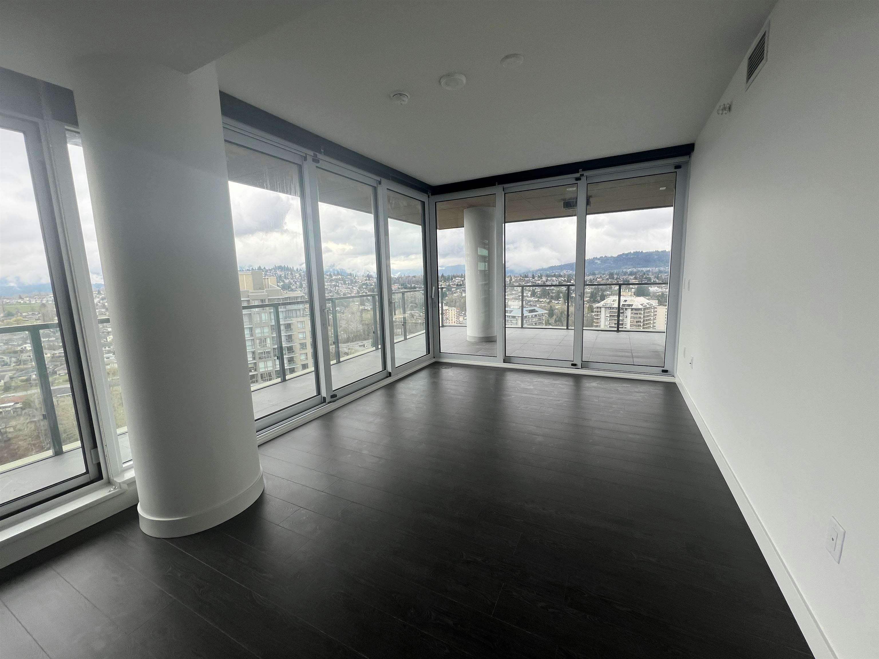 29F-4890 Lougheed Highway, Burnaby, BC, V5C 0N2 - 3