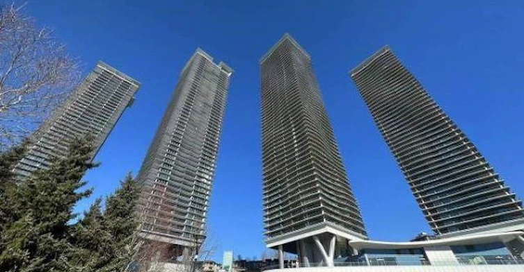 29F-4890 Lougheed Highway, Burnaby, BC, V5C 0N2