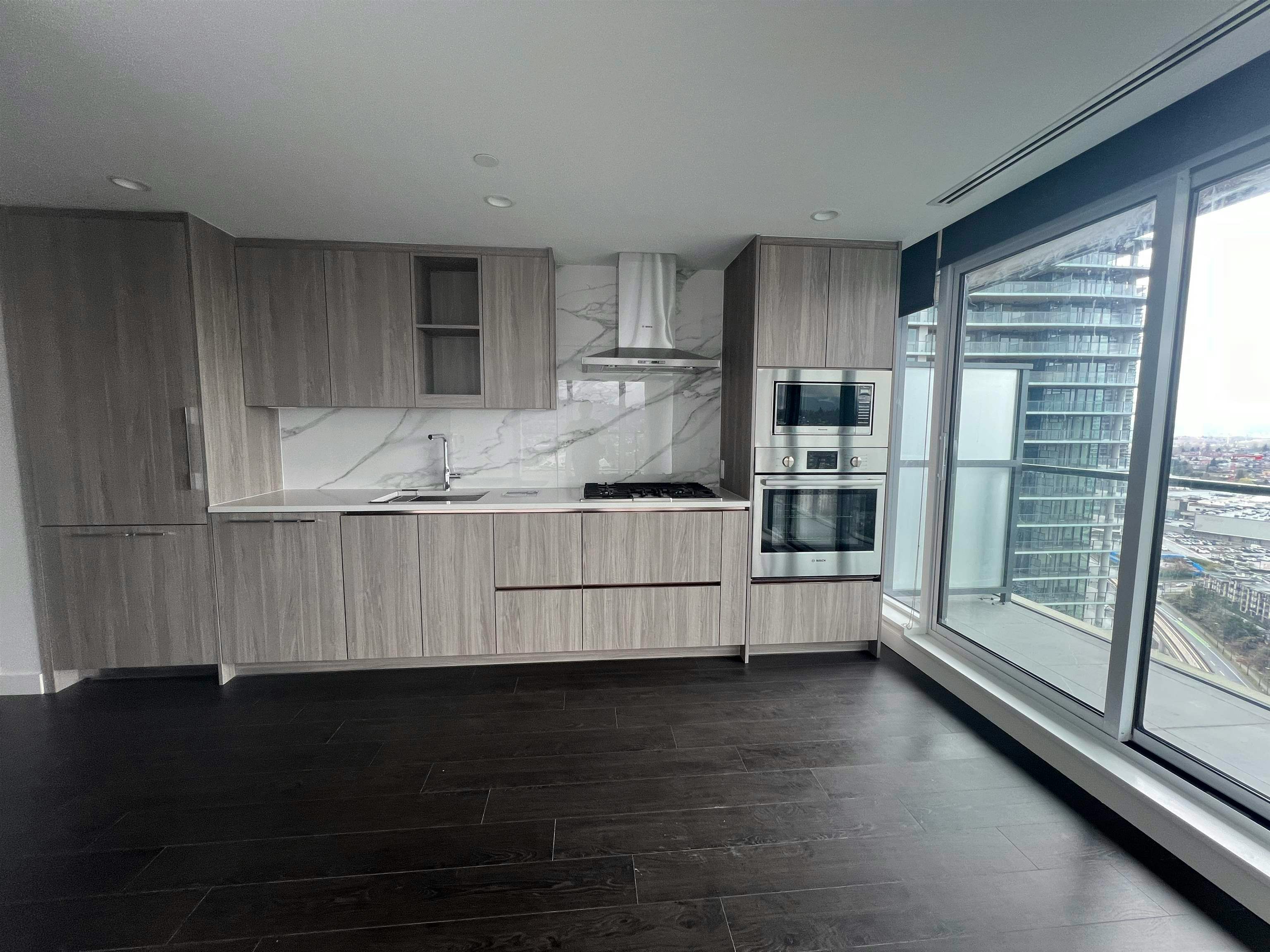 29F-4890 Lougheed Highway, Burnaby, BC, V5C 0N2 - 7