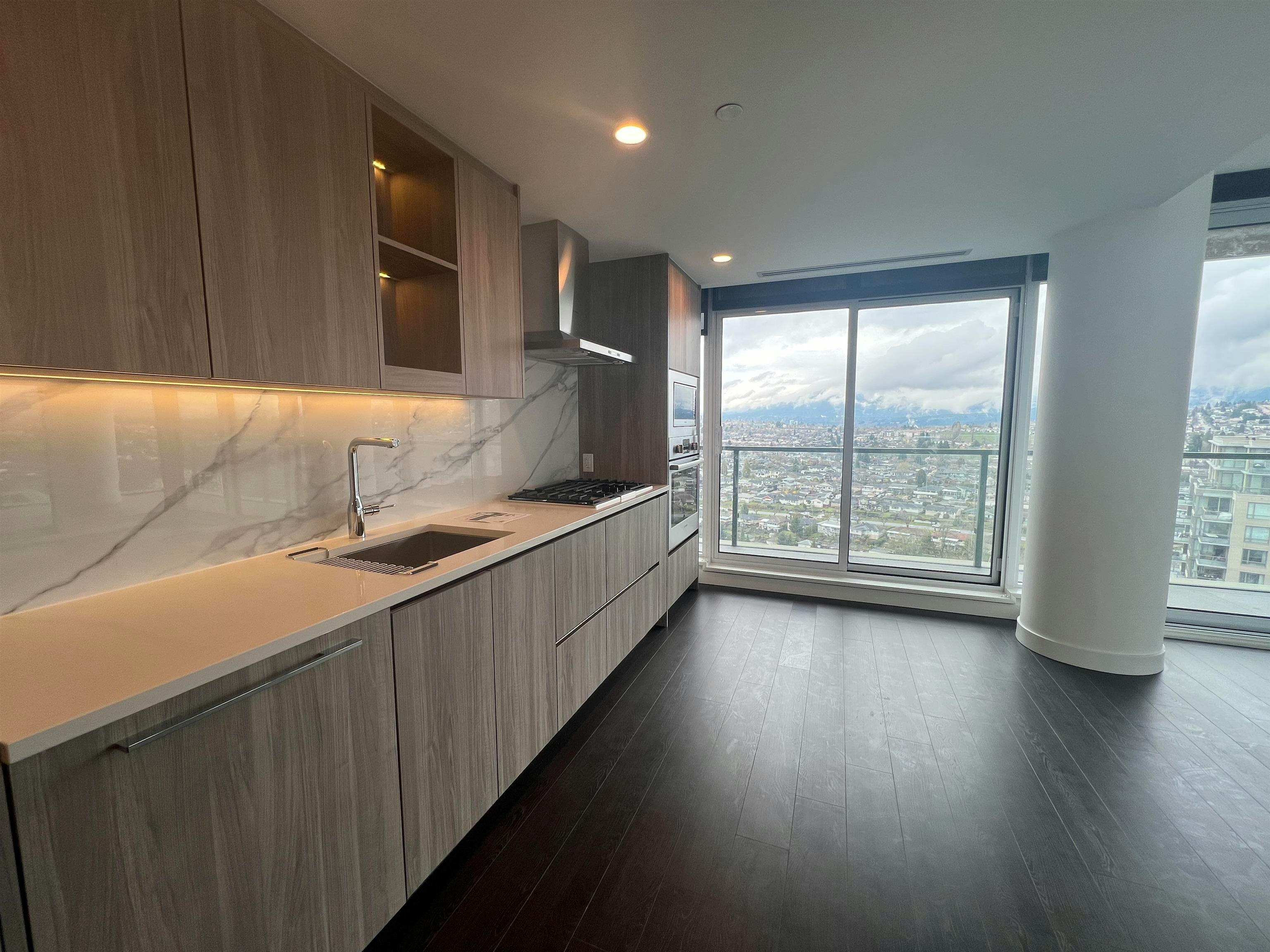 29F-4890 Lougheed Highway, Burnaby, BC, V5C 0N2 - 4