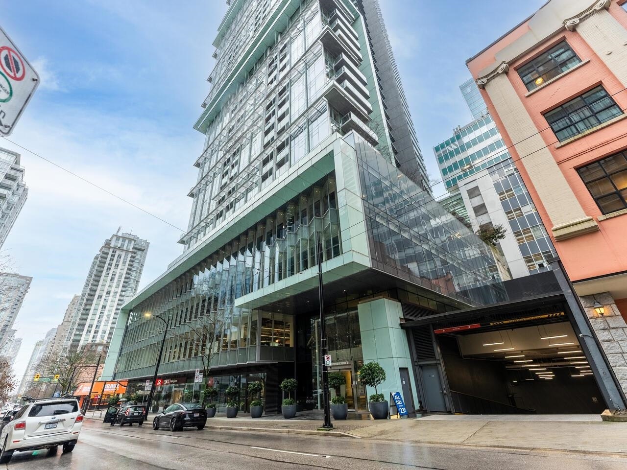 2011-777 Richards Street, Vancouver, BC, V6B 0M6