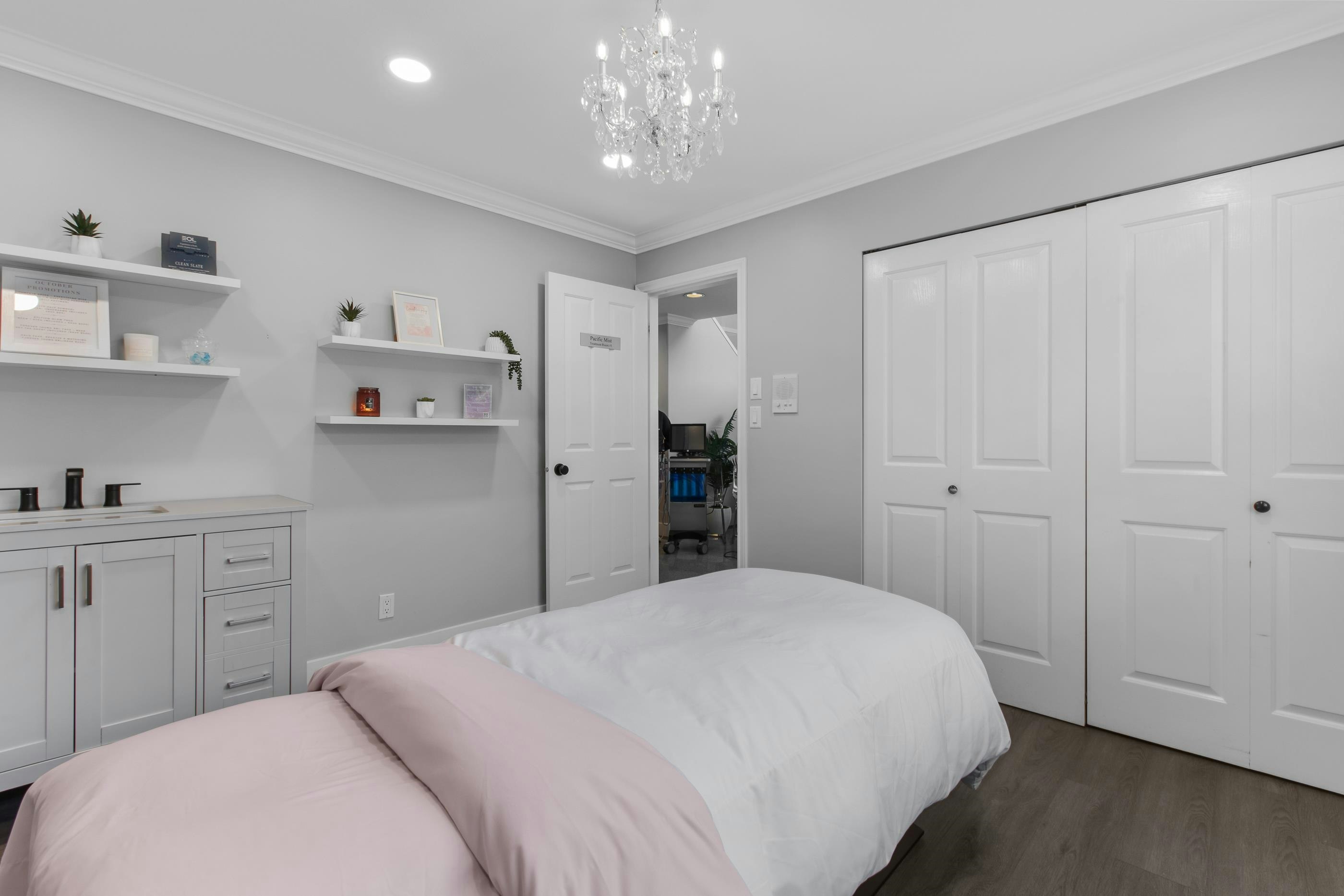 1170 Dolphin Street - 4
