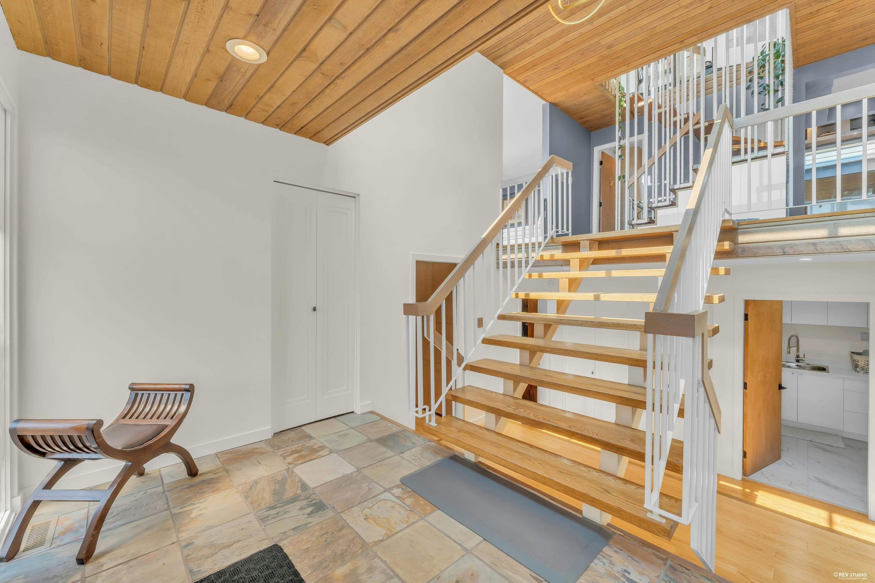 1315 Tyrol Road, West Vancouver, BC, V7S 2L5 - 5