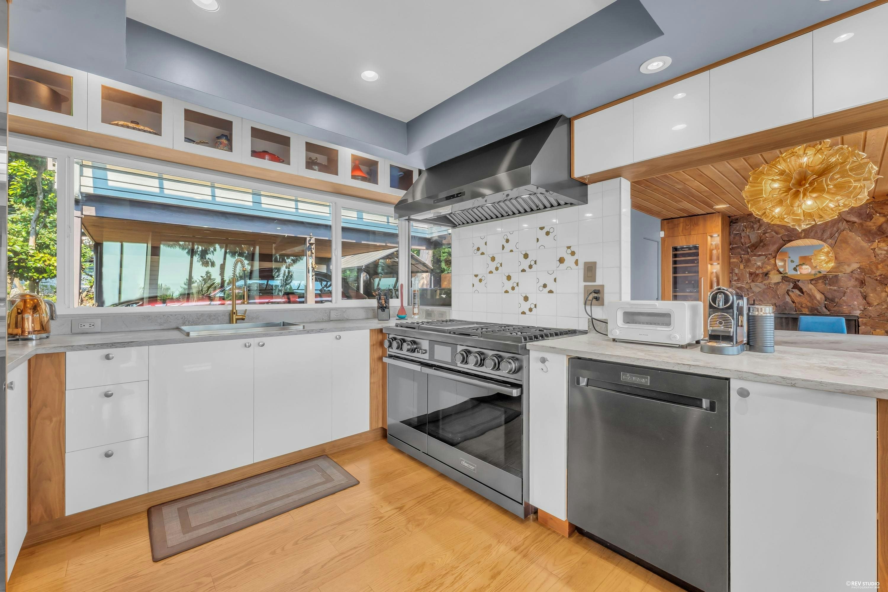 1315 Tyrol Road, West Vancouver, BC, V7S 2L5 - 11