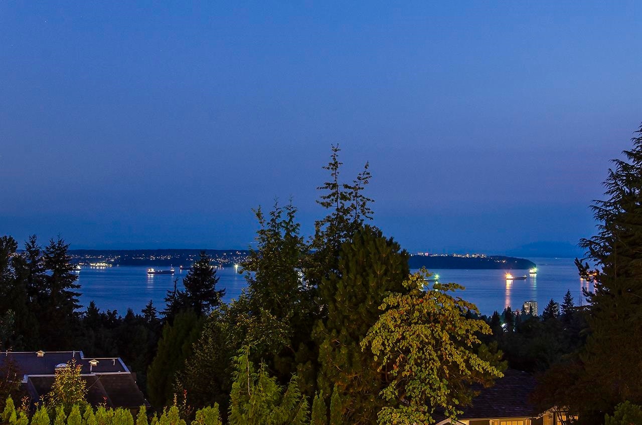 1315 Tyrol Road, West Vancouver, BC, V7S 2L5 - 3