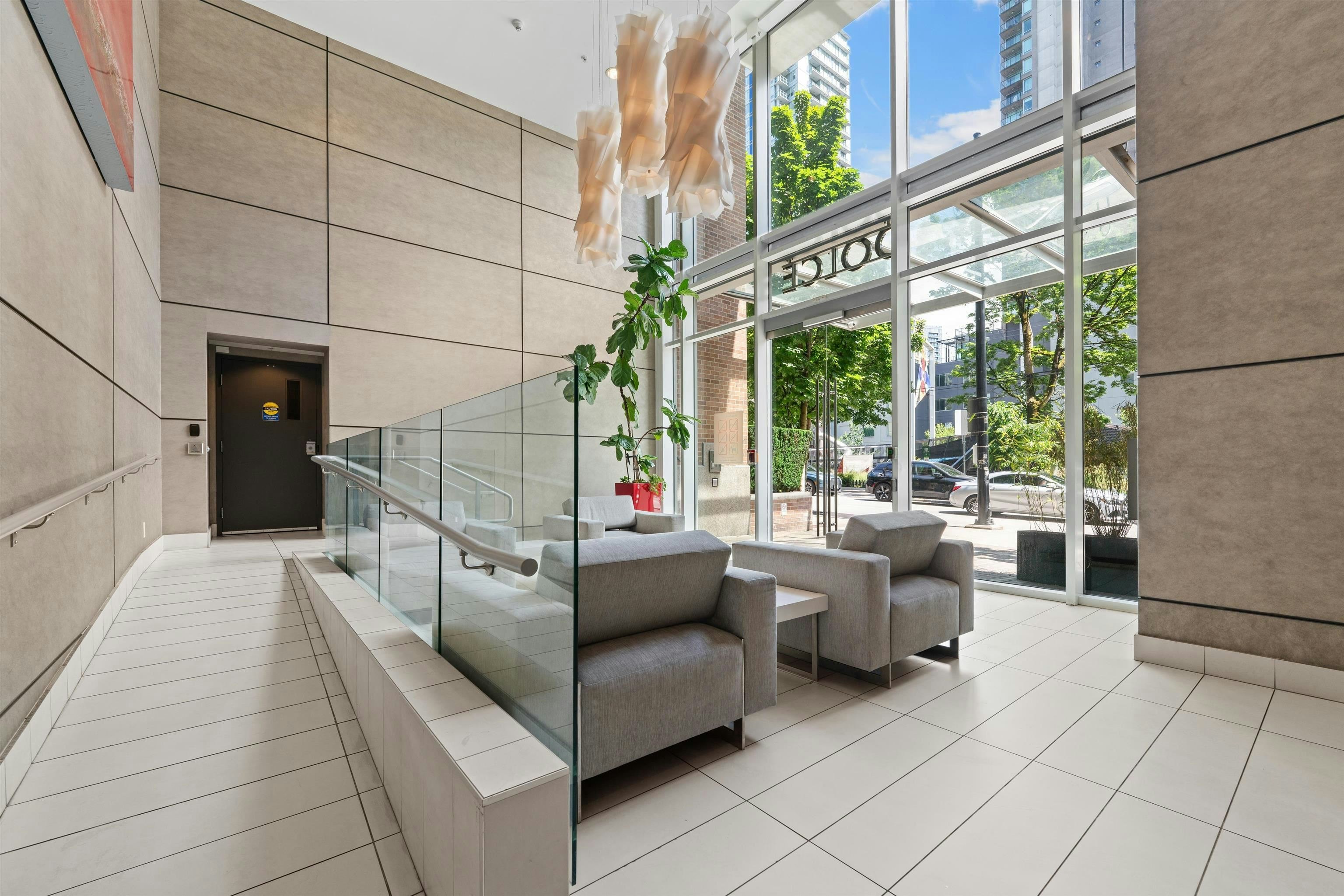 1205-565 Smithe Street, Vancouver, BC, V6B 0E4 - 5