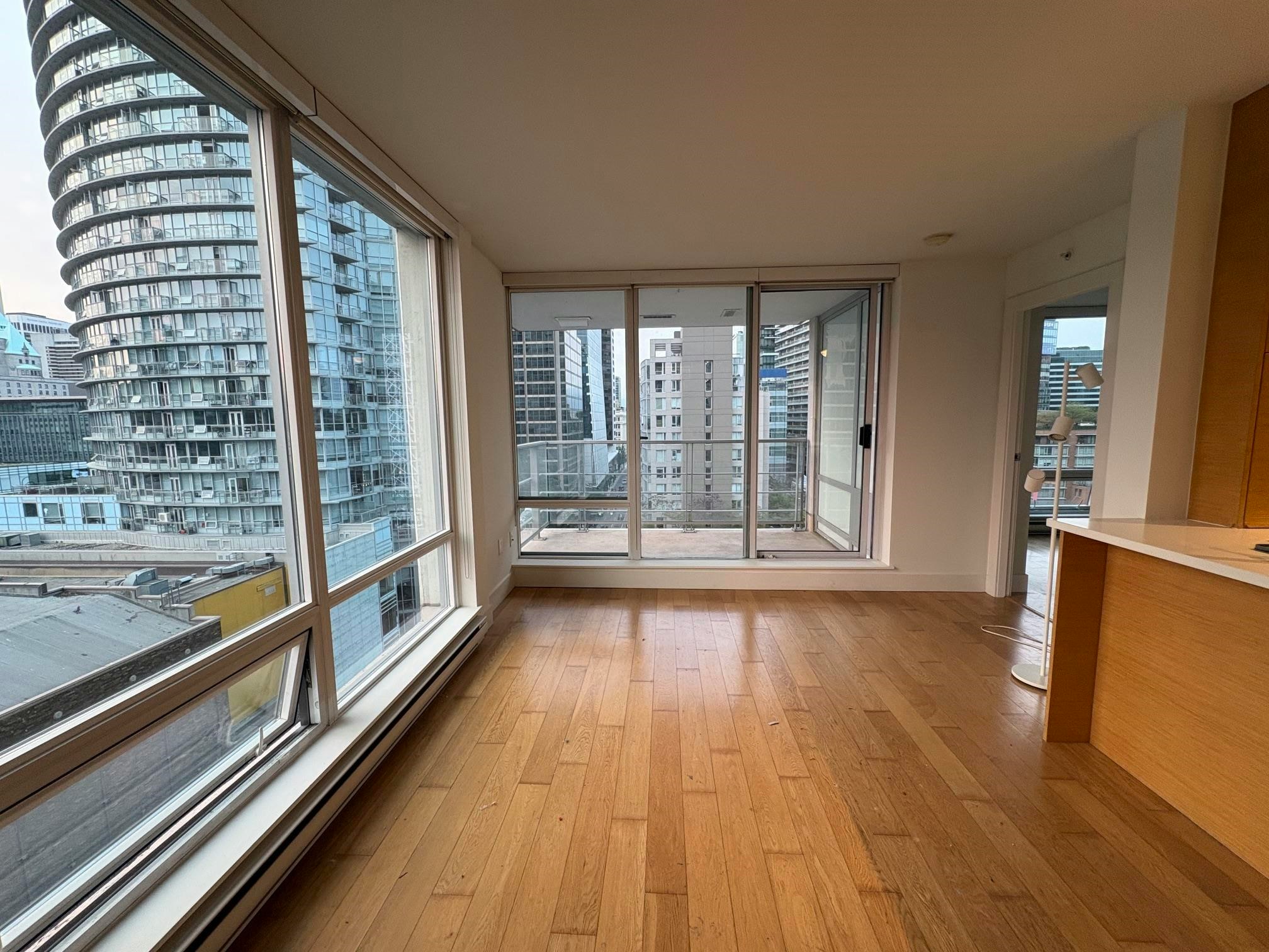 1205-565 Smithe Street, Vancouver, BC, V6B 0E4 - 8