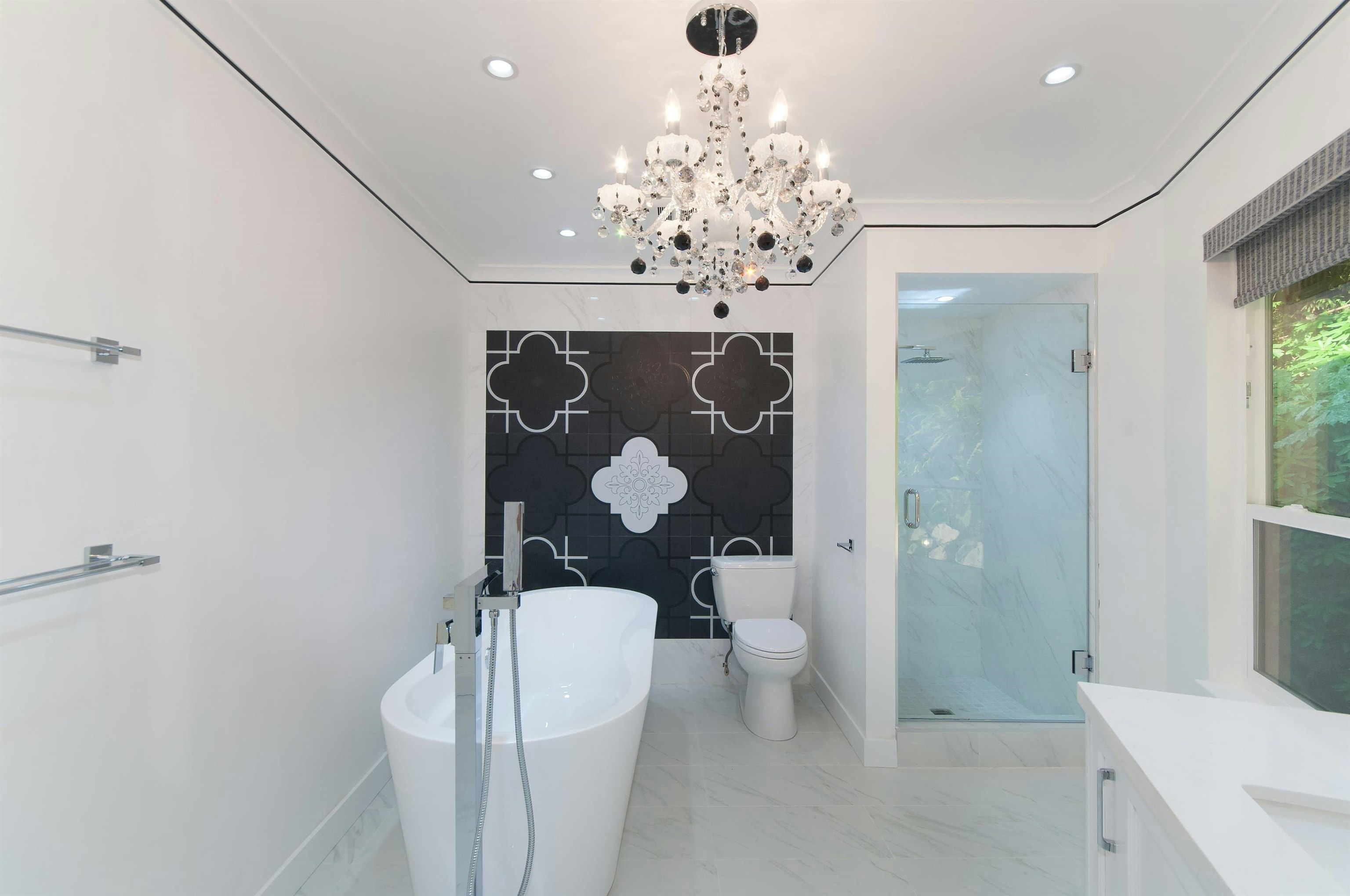 5530 Greenleaf Road, West Vancouver, BC, V7W 1N6 - 16