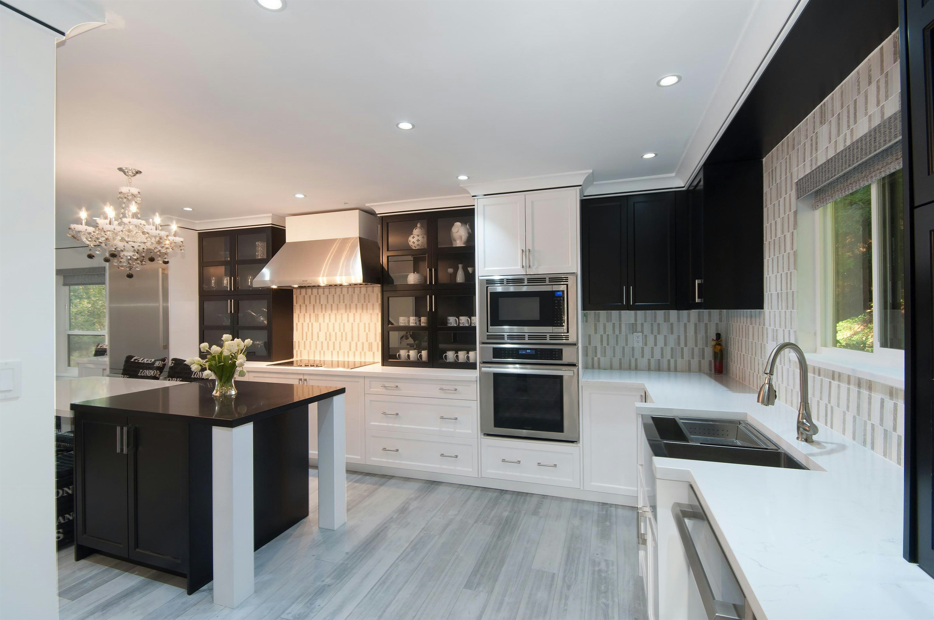 5530 Greenleaf Road, West Vancouver, BC, V7W 1N6 - 8