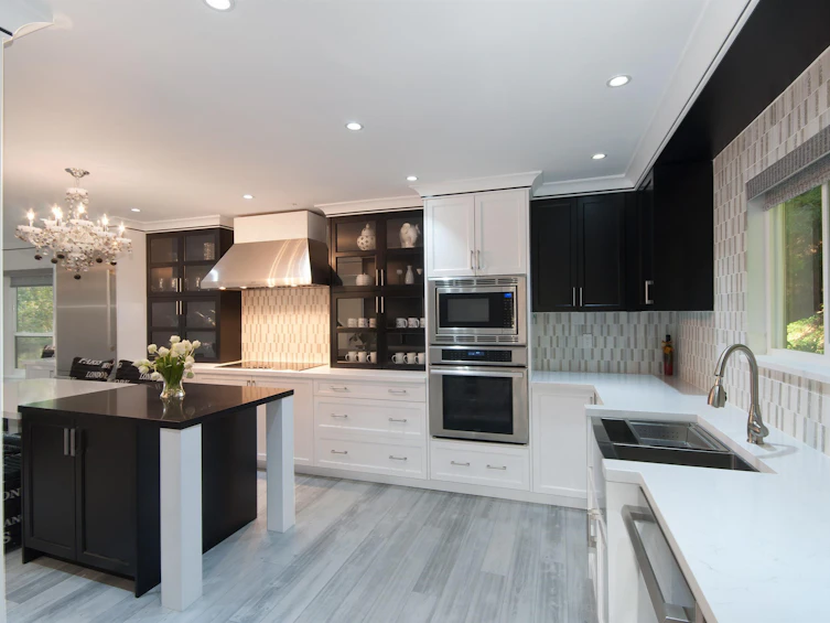 5530 Greenleaf Road, West Vancouver, BC, V7W 1N6 - 8
