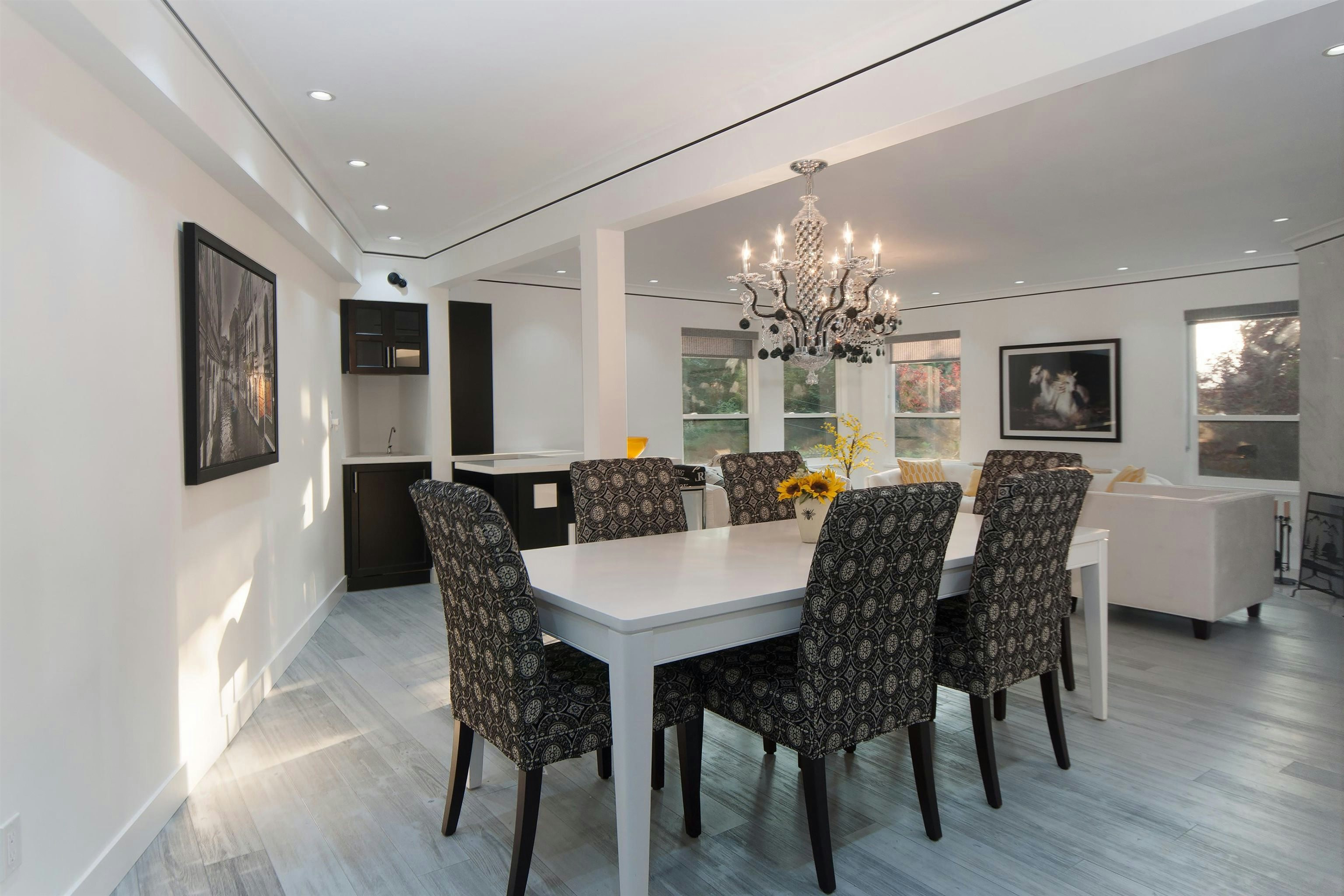 5530 Greenleaf Road, West Vancouver, BC, V7W 1N6 - 7