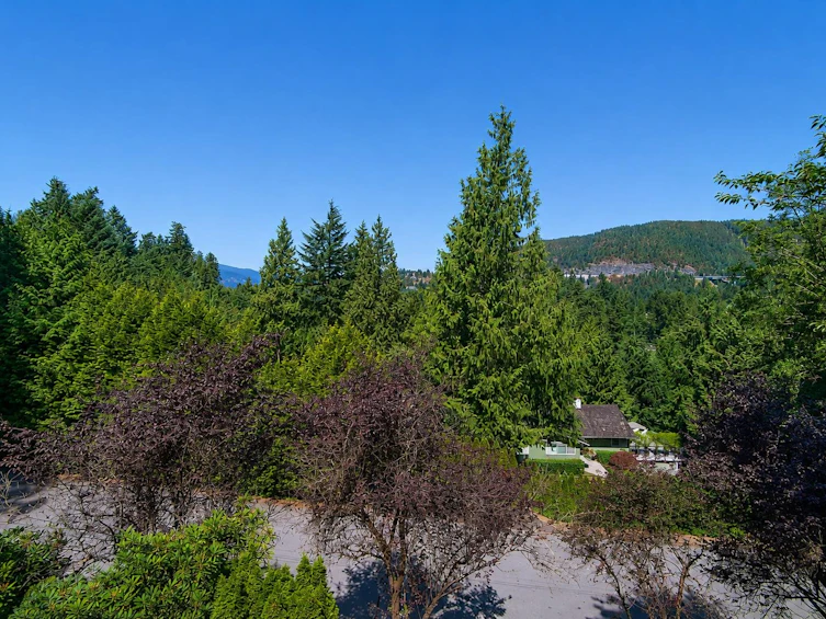 5530 Greenleaf Road, West Vancouver, BC, V7W 1N6 - 26