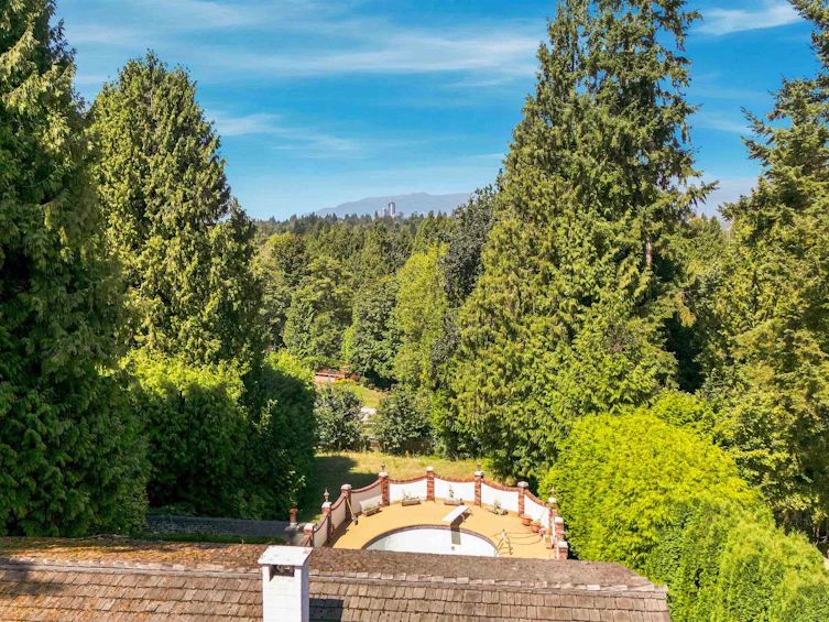 7581 Burris Street, Burnaby, BC, V5E 1Z1 - 8