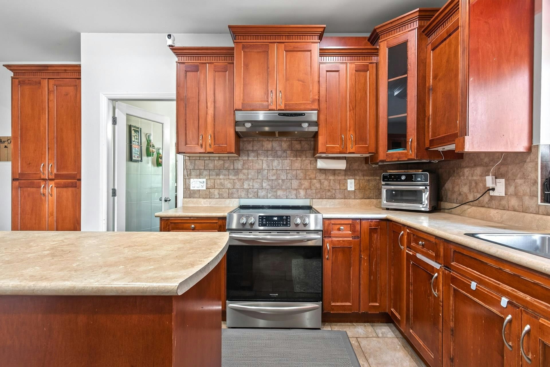 13486 64 Avenue, Surrey, BC, V3W 1Y3 - 17
