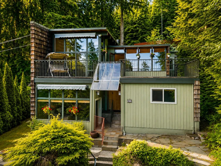 550 Ventura Crescent, North Vancouver, BC, V7N 3G9 - 3