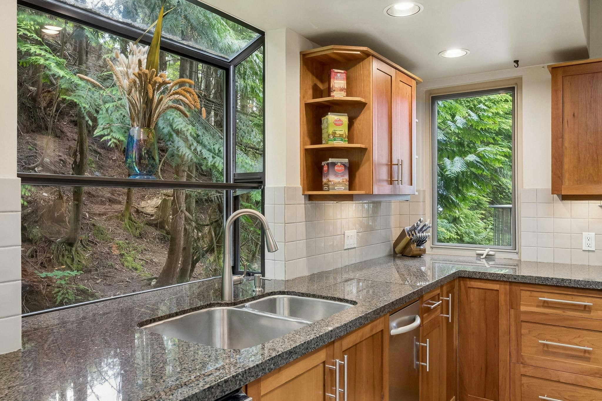 550 Ventura Crescent, North Vancouver, BC, V7N 3G9 - 21