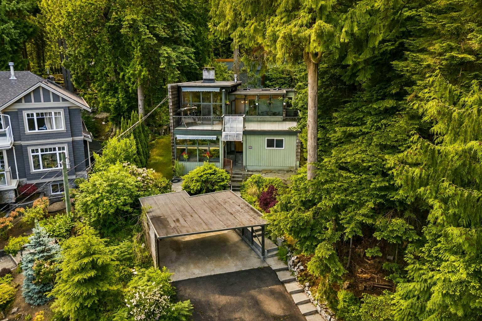 550 Ventura Crescent, North Vancouver, BC, V7N 3G9 - 2