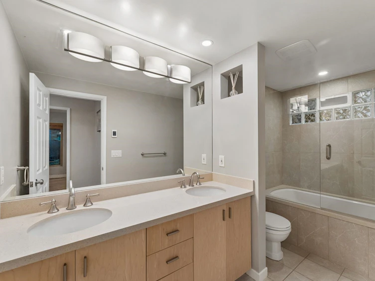 550 Ventura Crescent, North Vancouver, BC, V7N 3G9 - 26