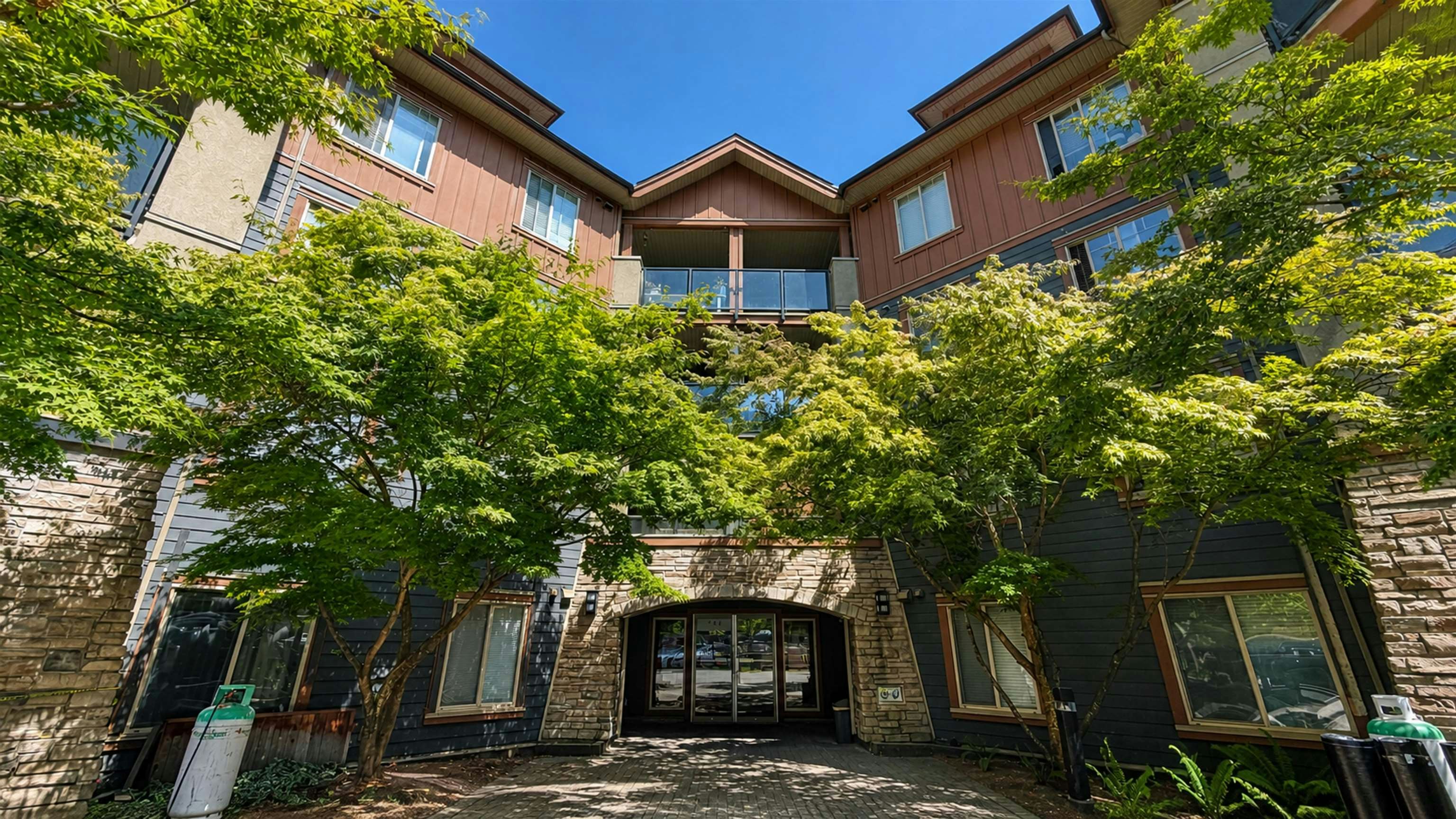 3411-240 Sherbrooke Street, New Westminster, BC, V3L 0A4