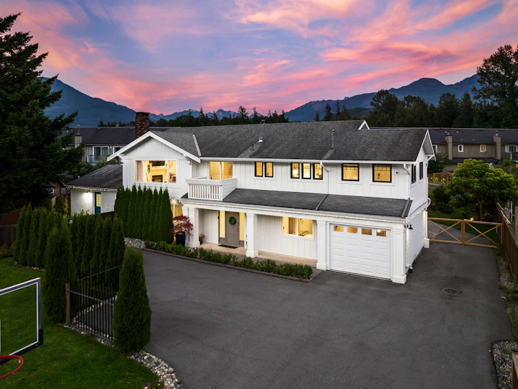 39726 Government Road, Squamish, BC, V8B 0G3 - 3