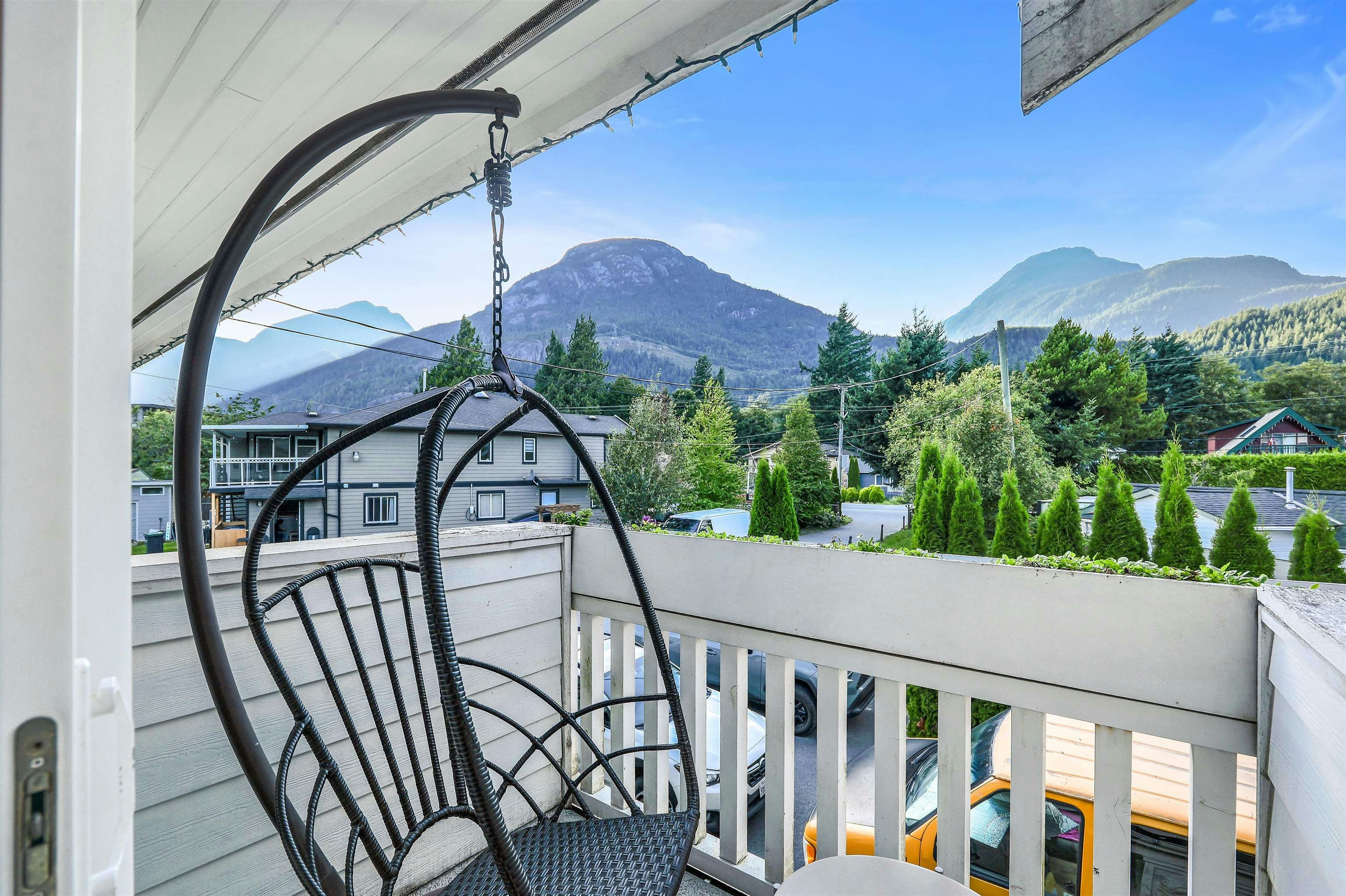 39726 Government Road, Squamish, BC, V8B 0G3 - 2