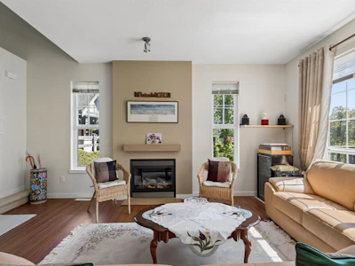 126-2200 Panorama Drive - 4