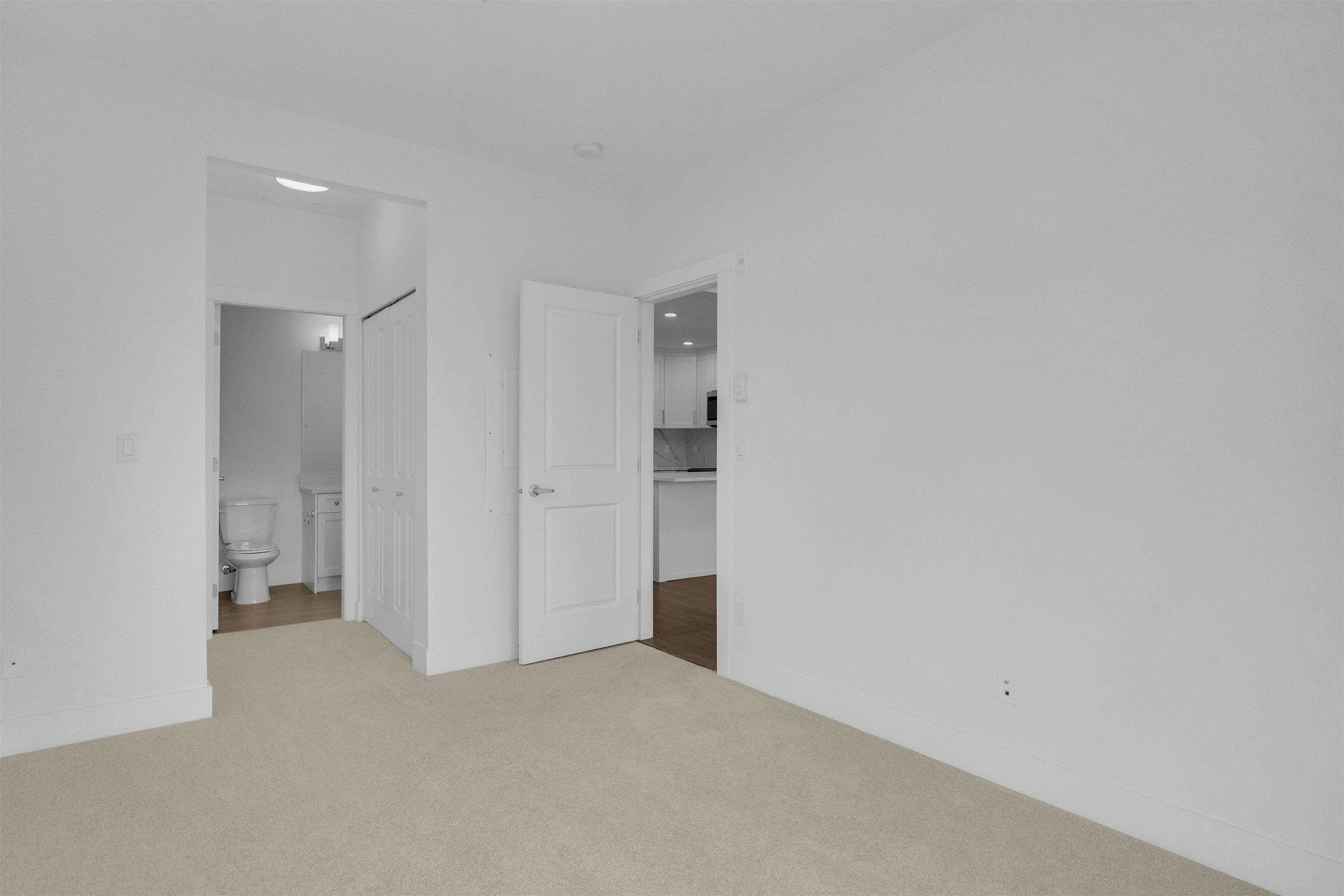 207-9983 E Barnston Drive, Surrey, BC, V4N 6T3 - 19