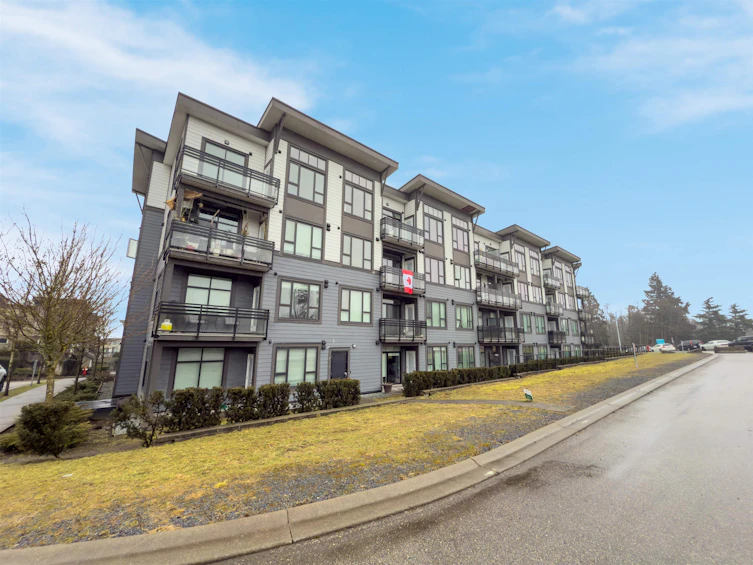 207-9983 E Barnston Drive, Surrey, BC, V4N 6T3 - 33