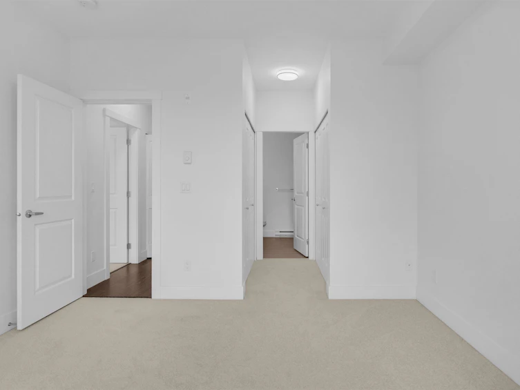 207-9983 E Barnston Drive, Surrey, BC, V4N 6T3 - 11