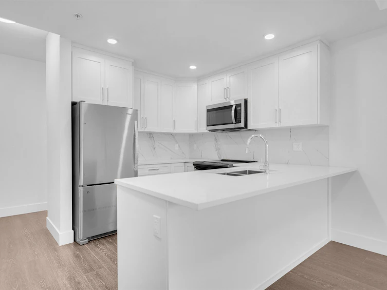207-9983 E Barnston Drive, Surrey, BC, V4N 6T3 - 5