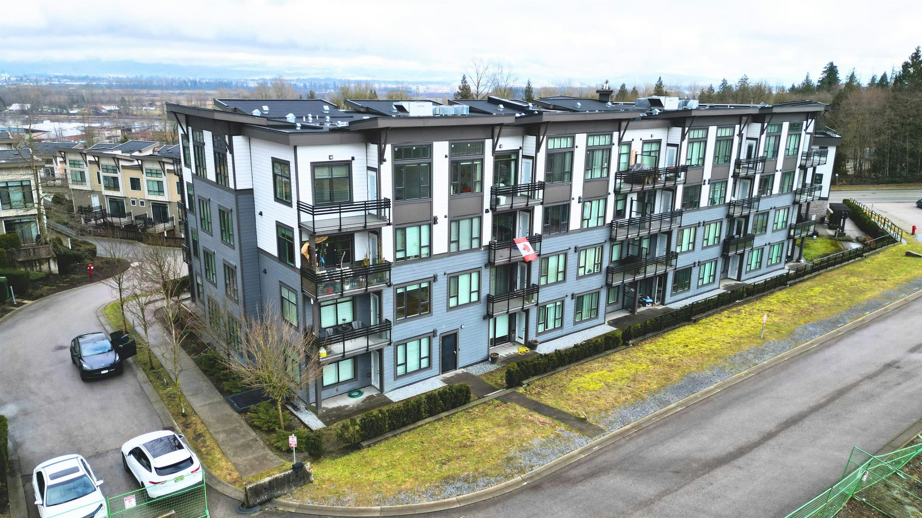 207-9983 E Barnston Drive, Surrey, BC, V4N 6T3 - 30