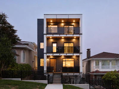 1-4828 Albert Street - 2