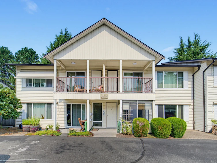 108-2853 W Bourquin Crescent, Abbotsford, BC, V2S 6H6