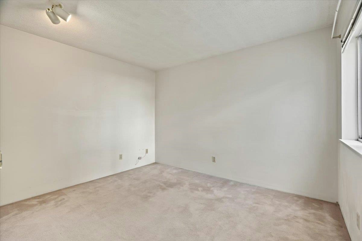201-13863 100 Avenue, Surrey, BC, V3T 5P5 - 27
