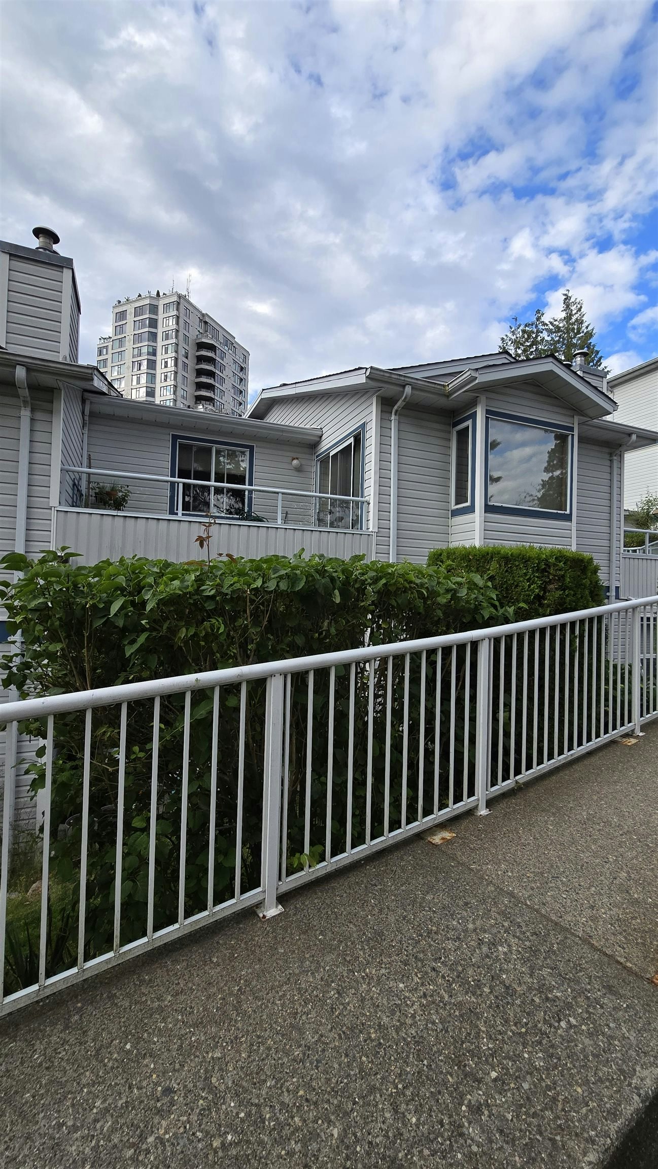 201-13863 100 Avenue - 5