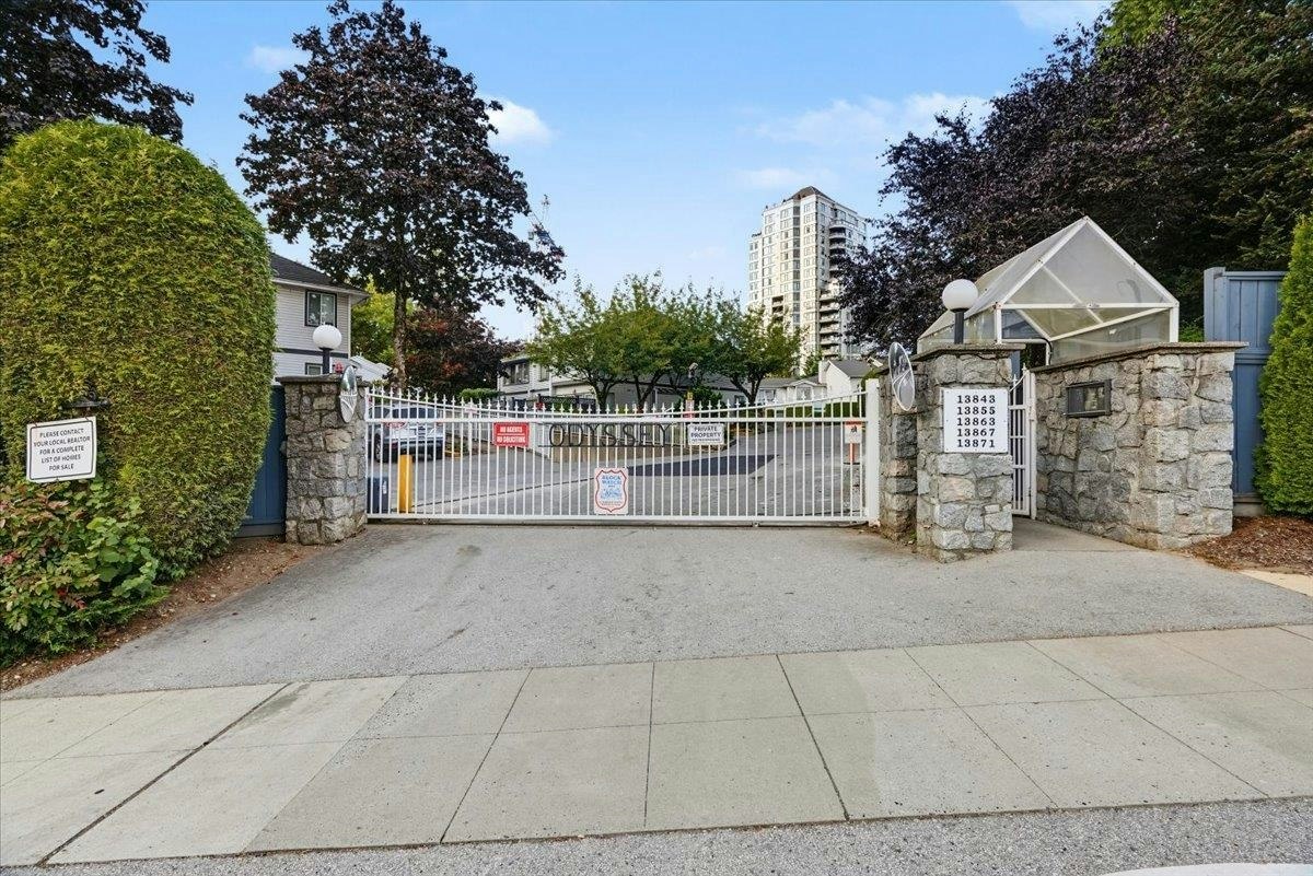 201-13863 100 Avenue - 2