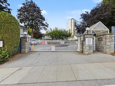 201-13863 100 Avenue - 2
